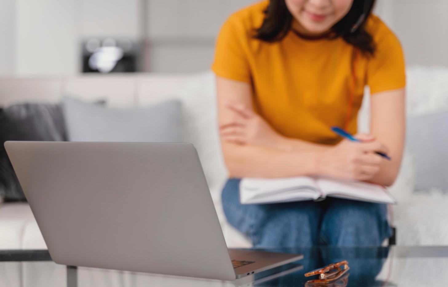 実践的なグループディスカッションの様子